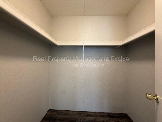 Building Photo - 5995 N 78th St