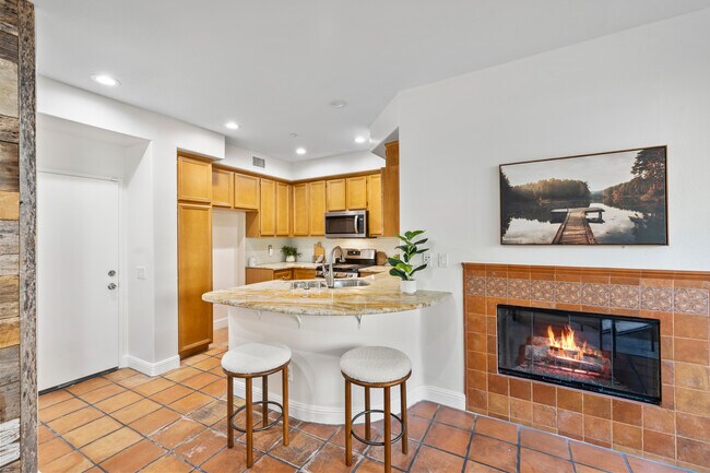 Building Photo - 19 Vinca Ct