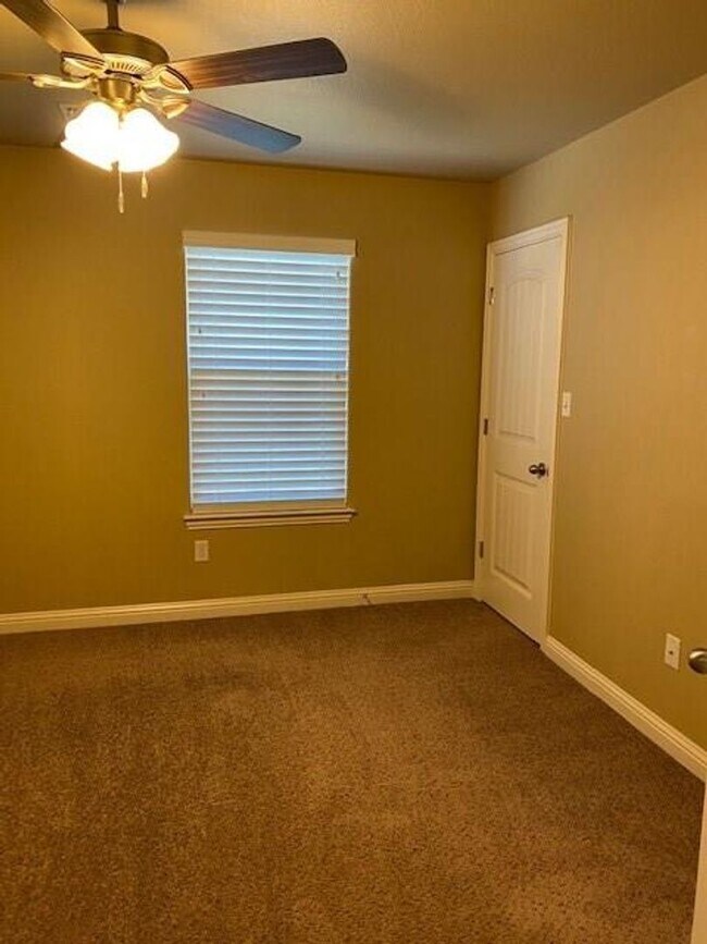 Building Photo - 3113 Weave Ct