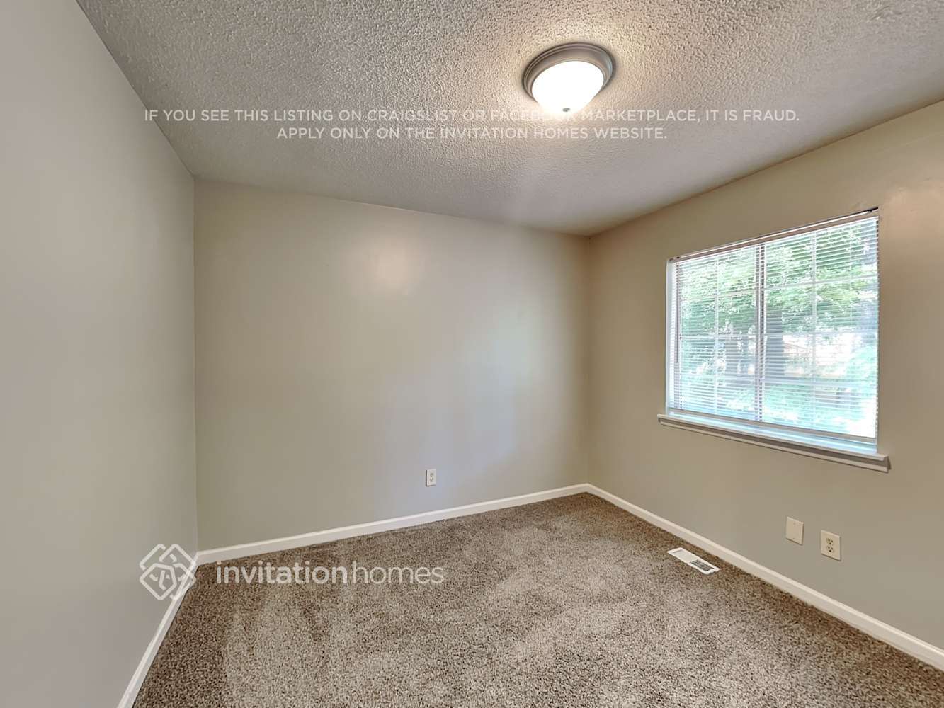 Building Photo - 7025 Markway Dr