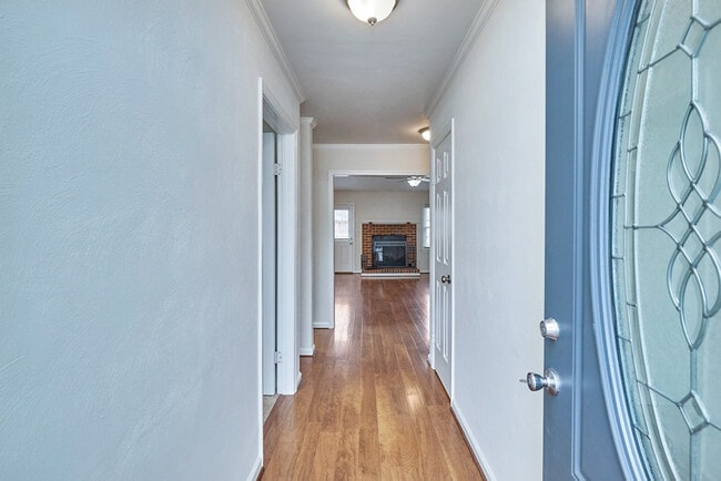 Building Photo - 924 Firefall Ct