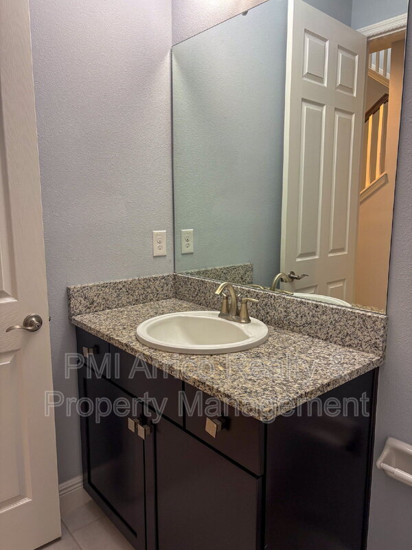 Building Photo - 12860 Satin Lily Dr
