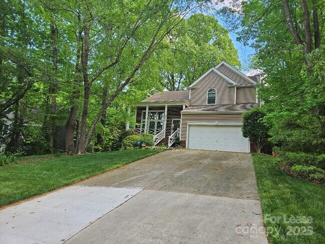 Primary Photo - 4015 Brownes Ferry Rd