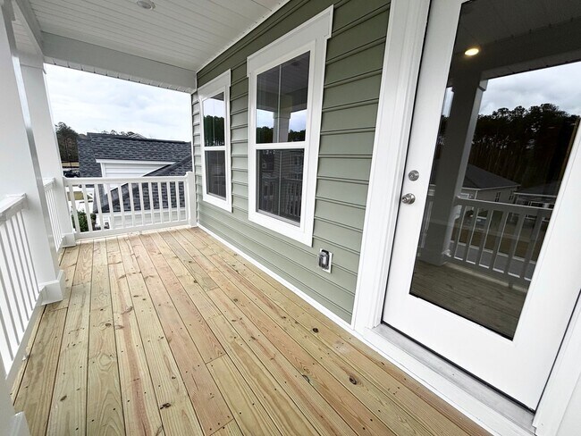 Building Photo - Perfect family home in Ocean Isle Beach