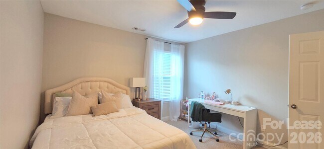 Building Photo - 2120 Maple Tree Ct