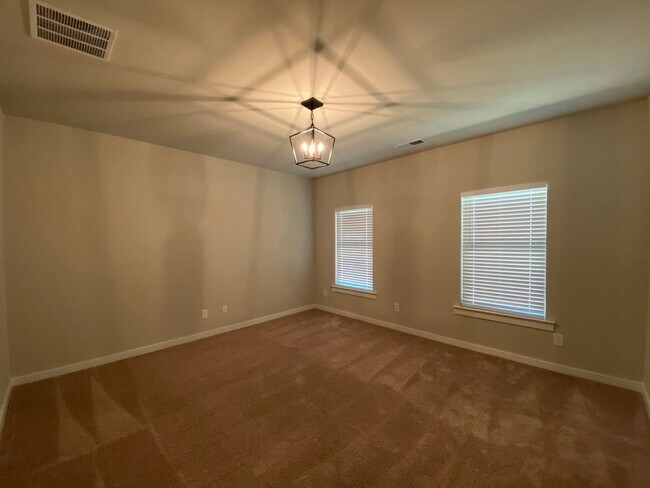 Building Photo - 1245 Brookhaven Dr