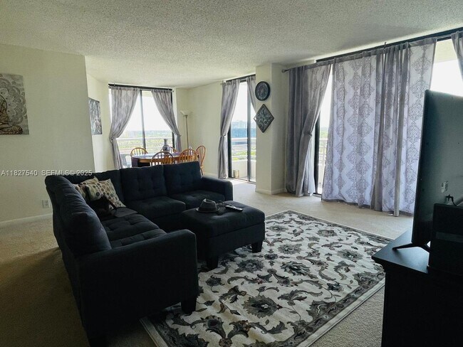 Building Photo - 3300 NE 191st St