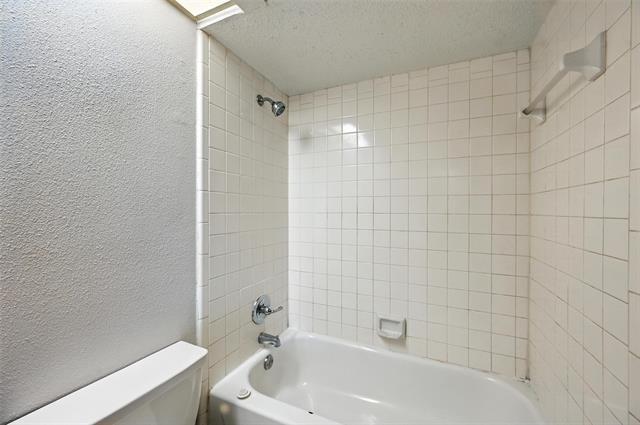 Building Photo - 5922 Timbercrest Dr