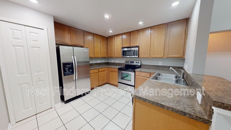 Building Photo - 7063 Deer Lodge Cir