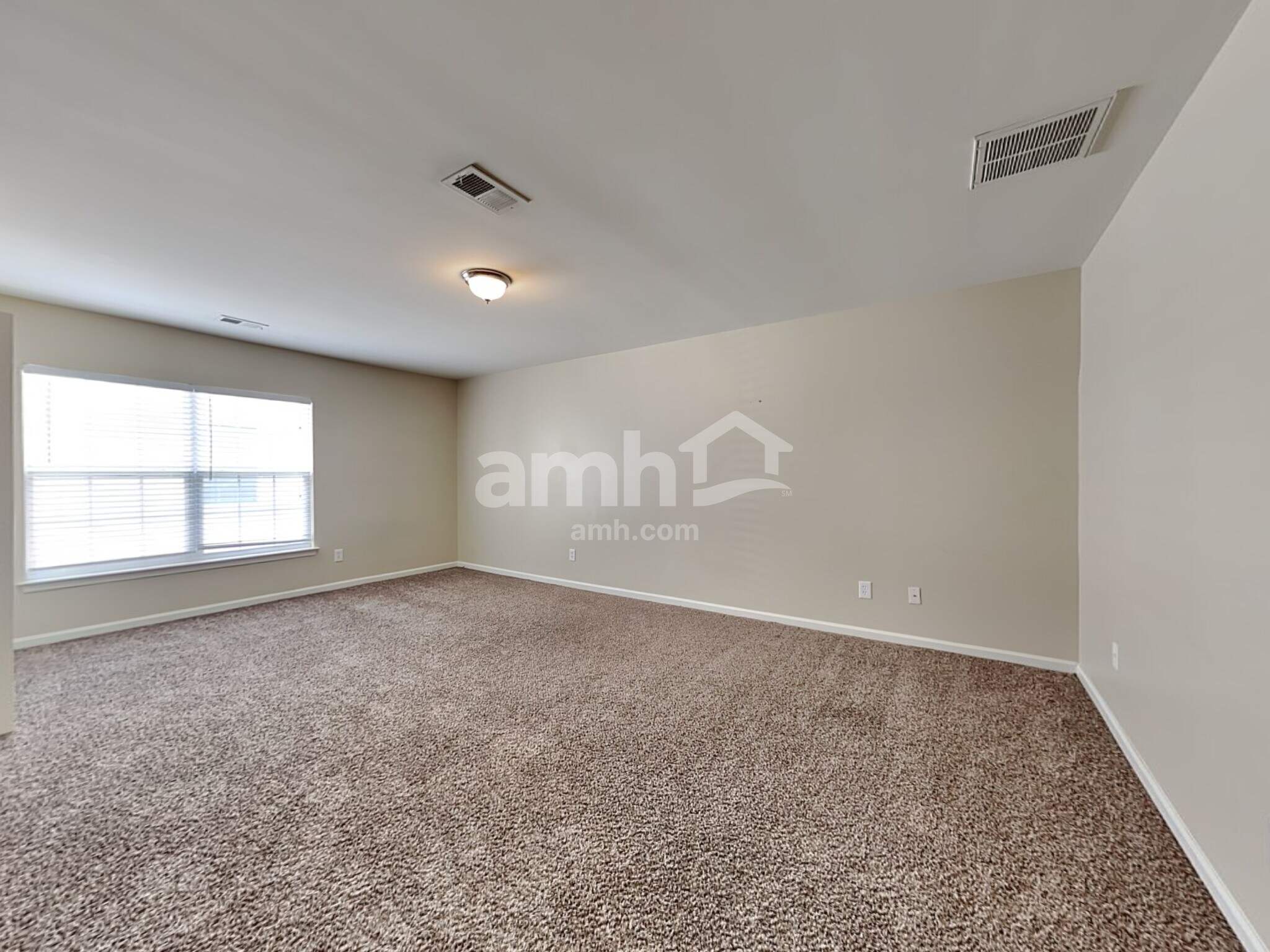 Building Photo - 417 Green Park Ln