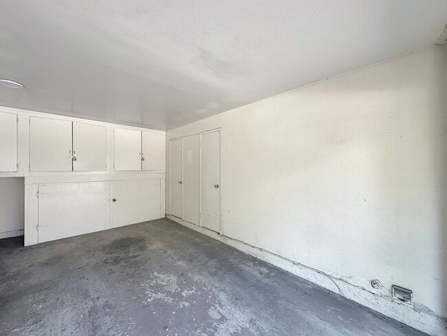 Building Photo - Charming 2BD/1BA Home in San Carlos W/ A/C...