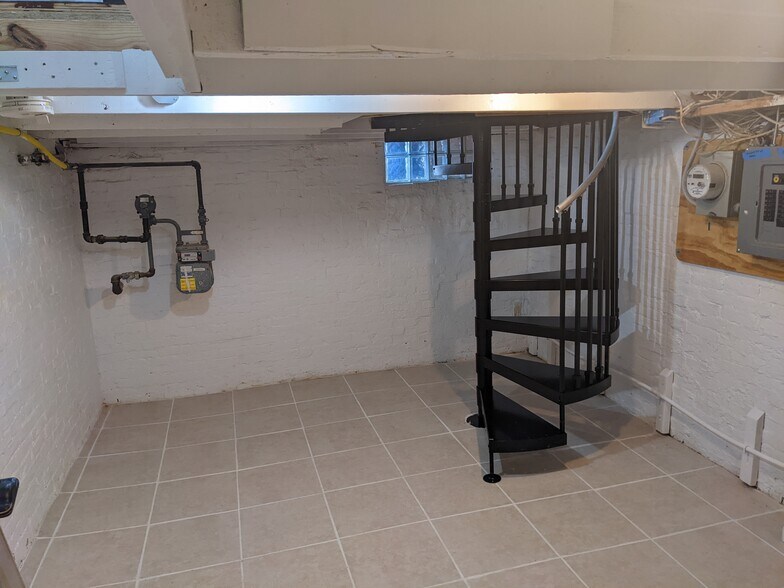 Basement - 1528 Olive St
