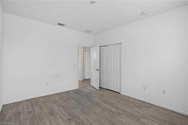 Building Photo - 7020 Ambrosia Ln