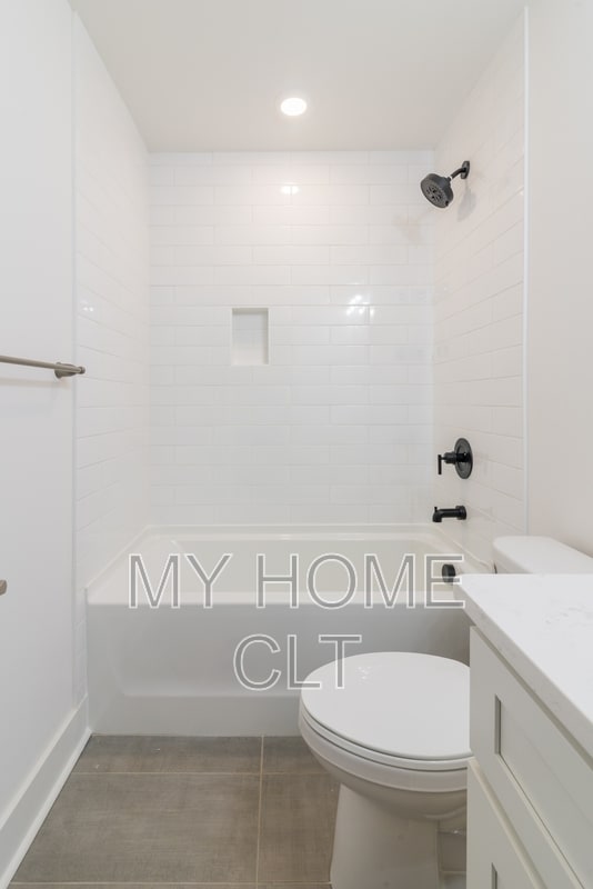 Building Photo - 2617 Dr Carver Rd