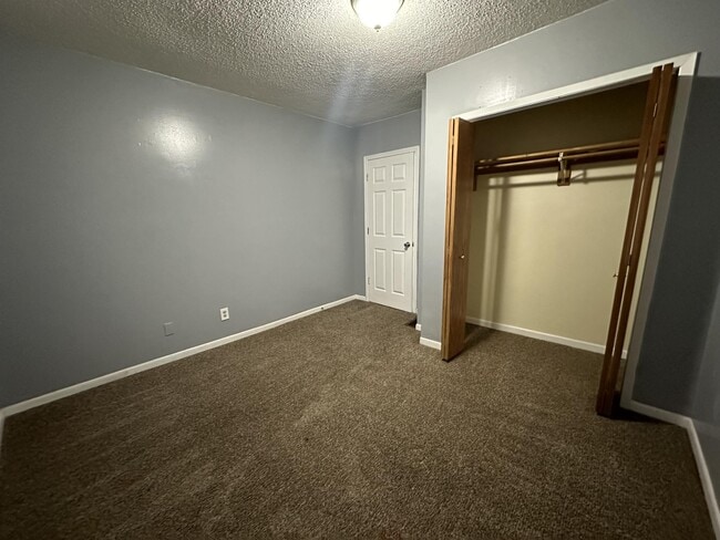 Building Photo - 820 Blake St