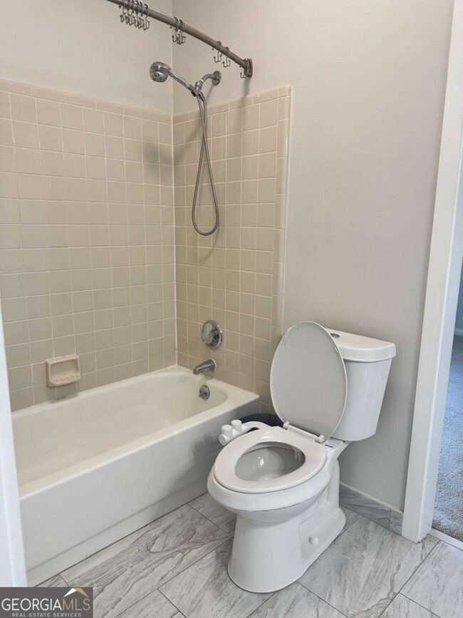 Building Photo - 1230 St Ives Ct