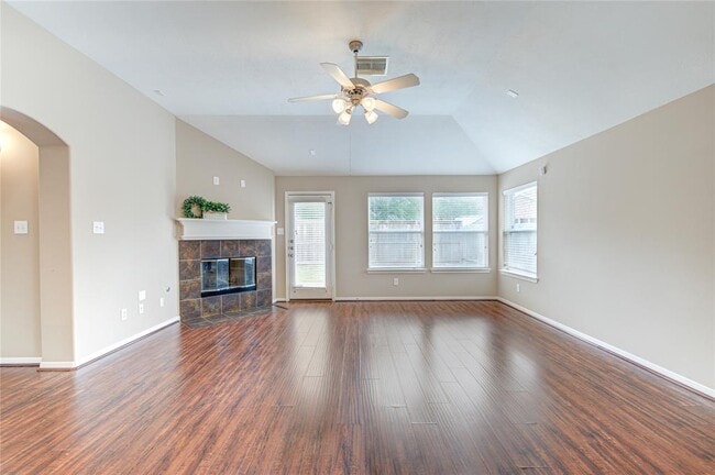 Building Photo - 5806 Cedar Field Way