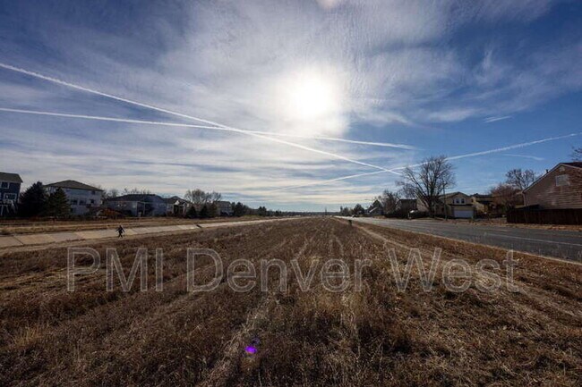 Building Photo - 17990 E Brown Pl