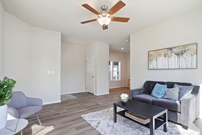 Building Photo - 3 Bed 2 Bath Brand New - Single level