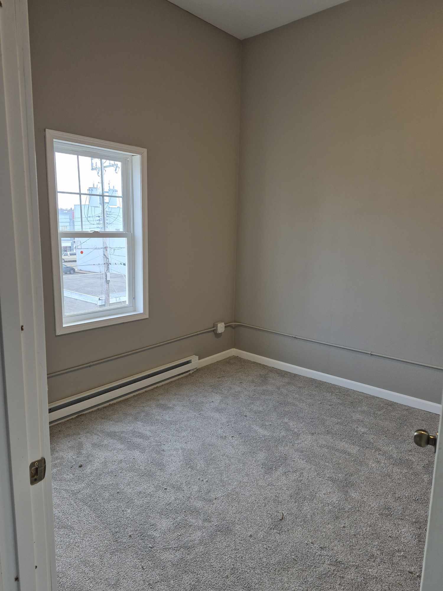 Building Photo - 19 W Central St