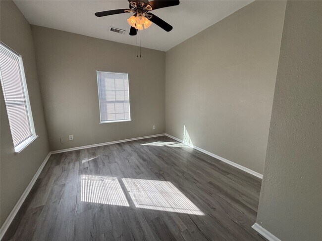 Building Photo - 2613 Avenue K