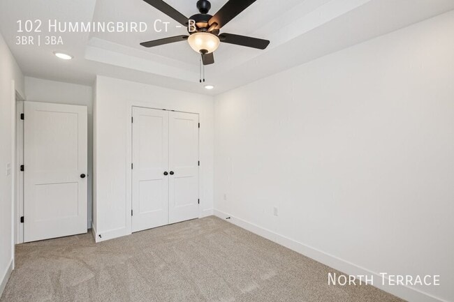 Building Photo - 102 Hummingbird Ct