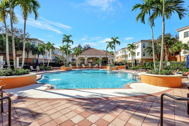 Building Photo - 9825 Baywinds Blvd