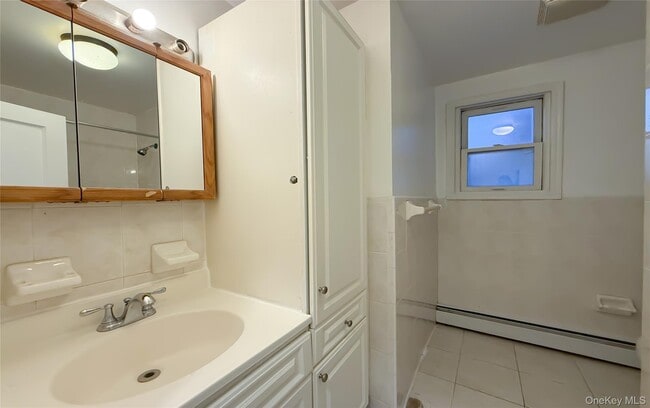 Building Photo - 33-30 145th Pl