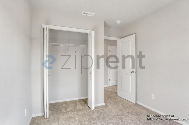 Building Photo - 1471 SW Fielder Pl