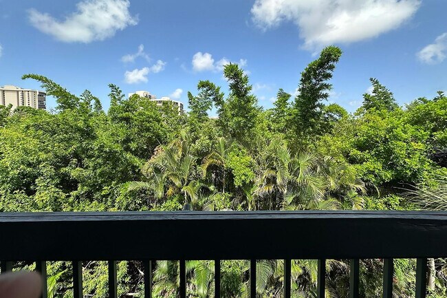 Building Photo - 1900 N Congress Ave