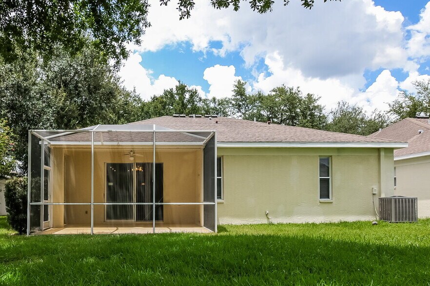 Building Photo - 5512 Terrain De Golf Dr