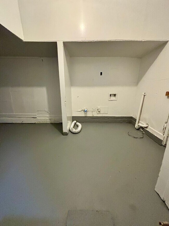 Building Photo - Nice 3 bedroom Home!