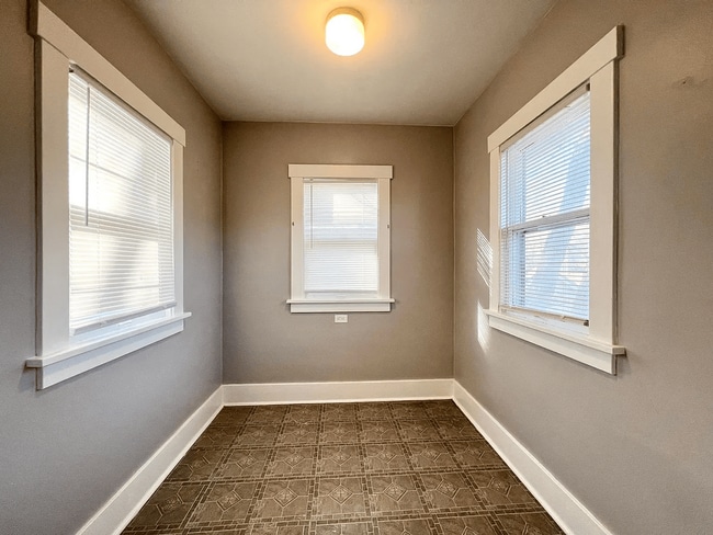 Building Photo - Inviting Home Filled With Natural Light and Historic Charm