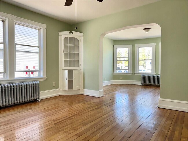 Building Photo - 550 Winter St