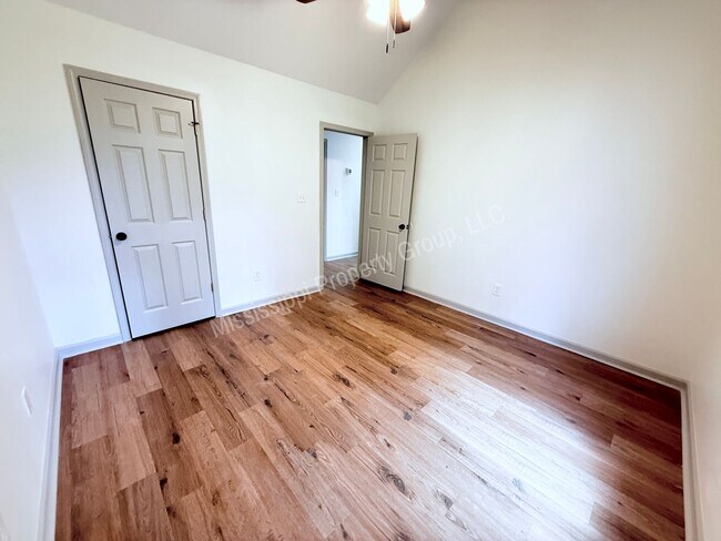 Building Photo - 3BR/2BA For Rent