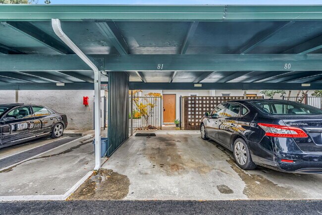 Building Photo - "Charming 2-Bed Condo Oasis in Walnut Cree...