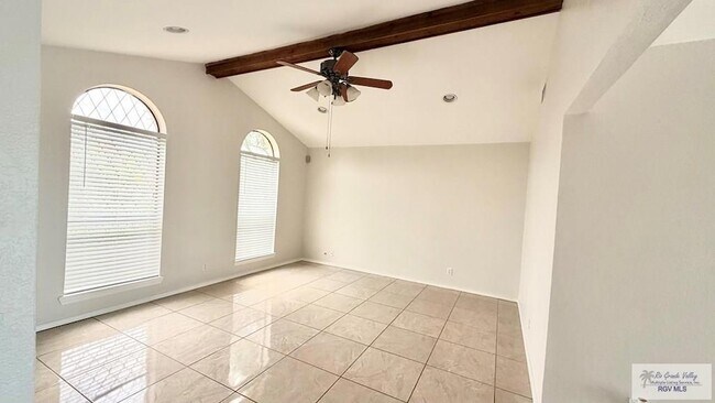 Building Photo - 1587 Pinion Dr