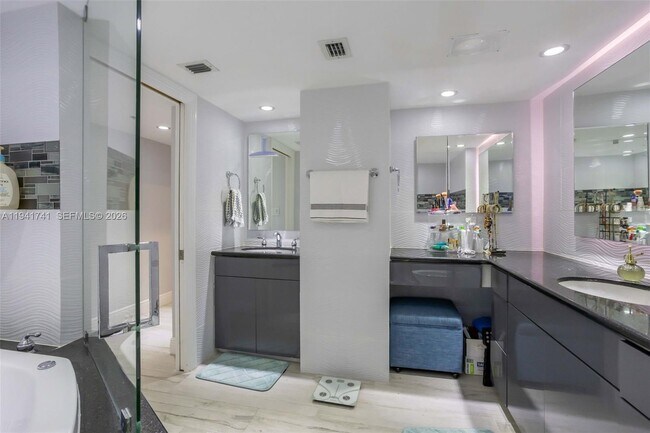 Building Photo - 300 Three Islands Boulevard