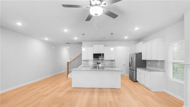Building Photo - 371 Lanier Cir