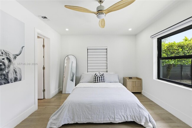 Building Photo - 86 NE 110th St