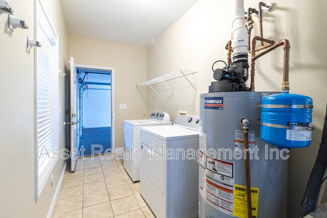 Building Photo - 306 White Cap Ln