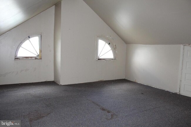 Building Photo - 23 W 2nd St