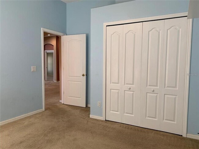 Building Photo - 4211 Hartford Lake Dr
