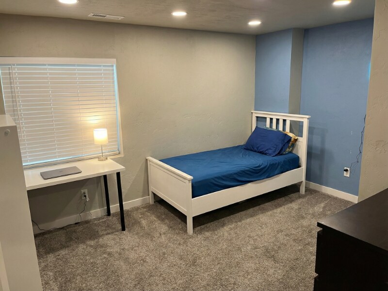 Building Photo - 285 N 680 E