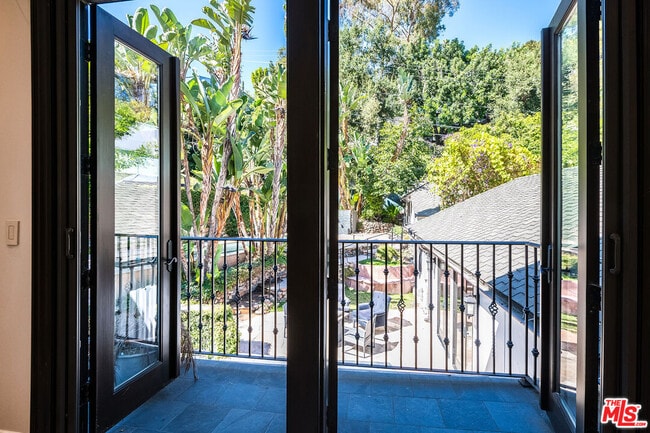 Building Photo - 1600 Benedict Canyon Drive