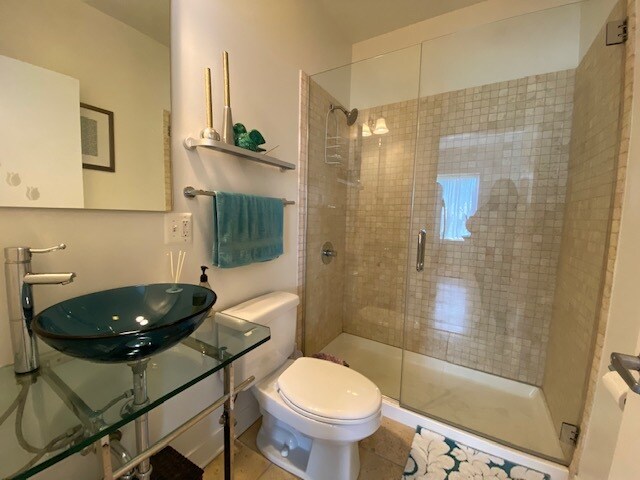 Building Photo - 2120 W Washington Blvd