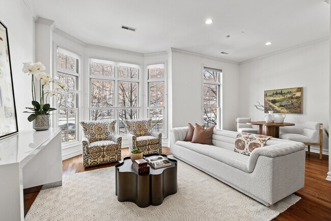 Building Photo - 36 Regency Pl