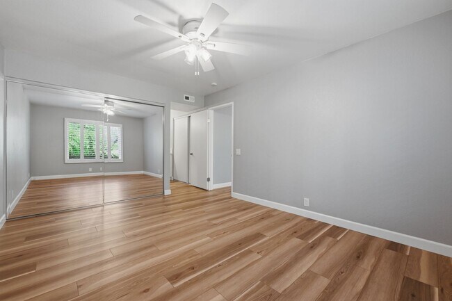 Building Photo - 4060 Rosenda Ct