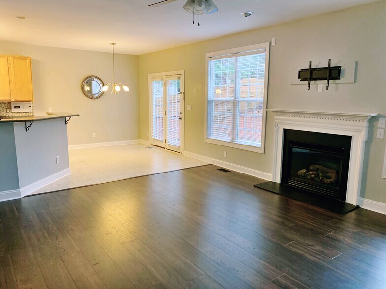 Building Photo - 2412 Horizon Hike Ct