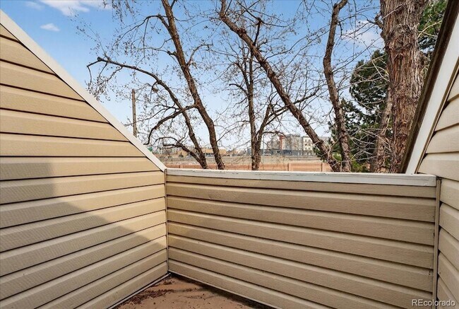 Building Photo - 2499 S Xanadu Way